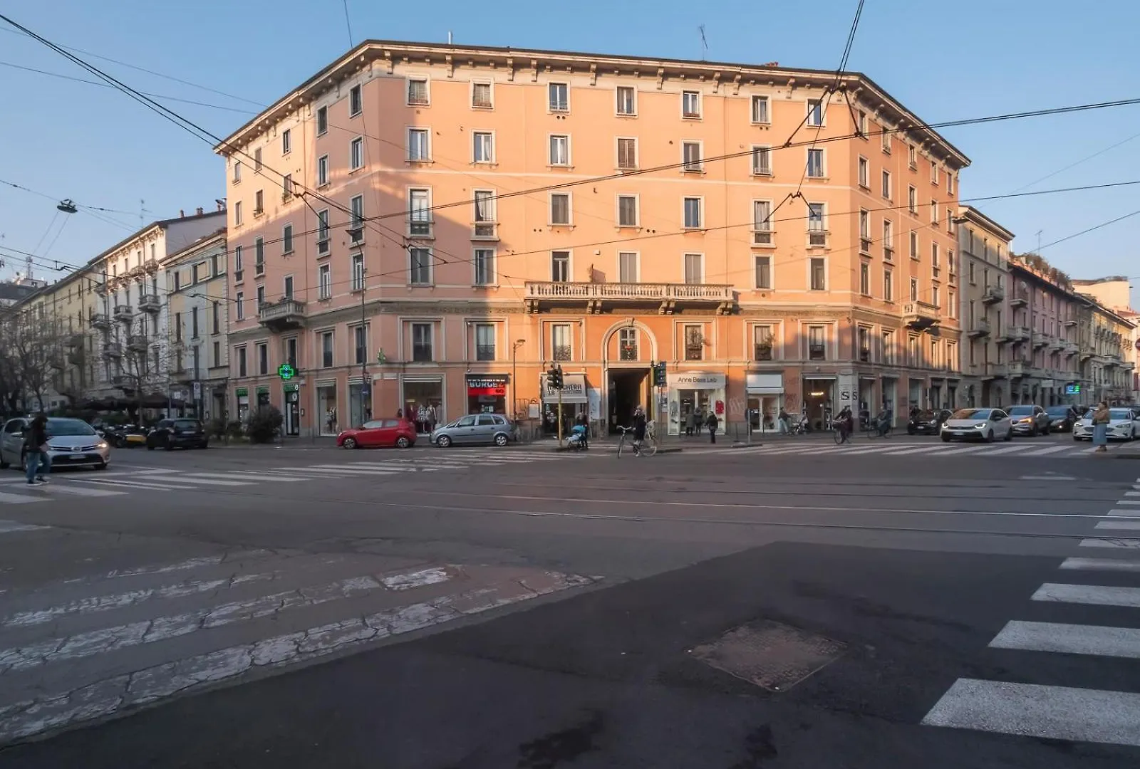 Ihost Studio - Marghera 18 Milan 0*,  Italy